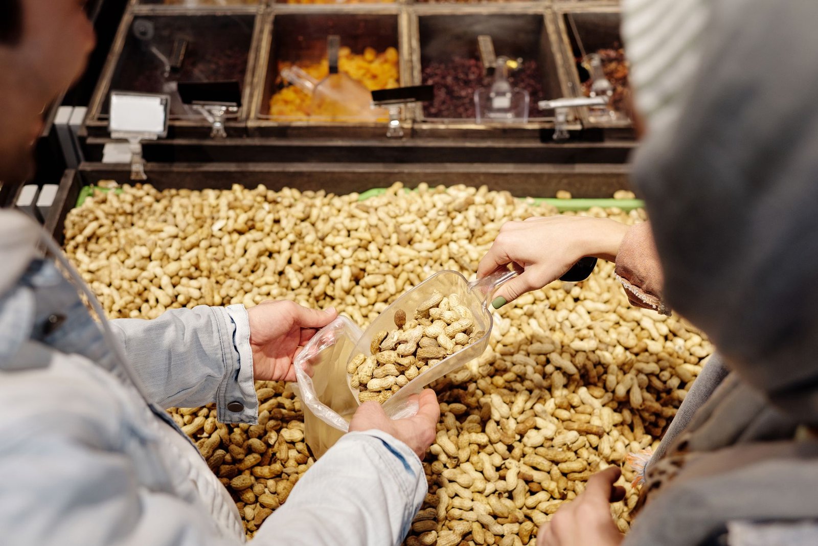 Why Buying Wholefoods in Bulk Saves Money and Reduces Waste