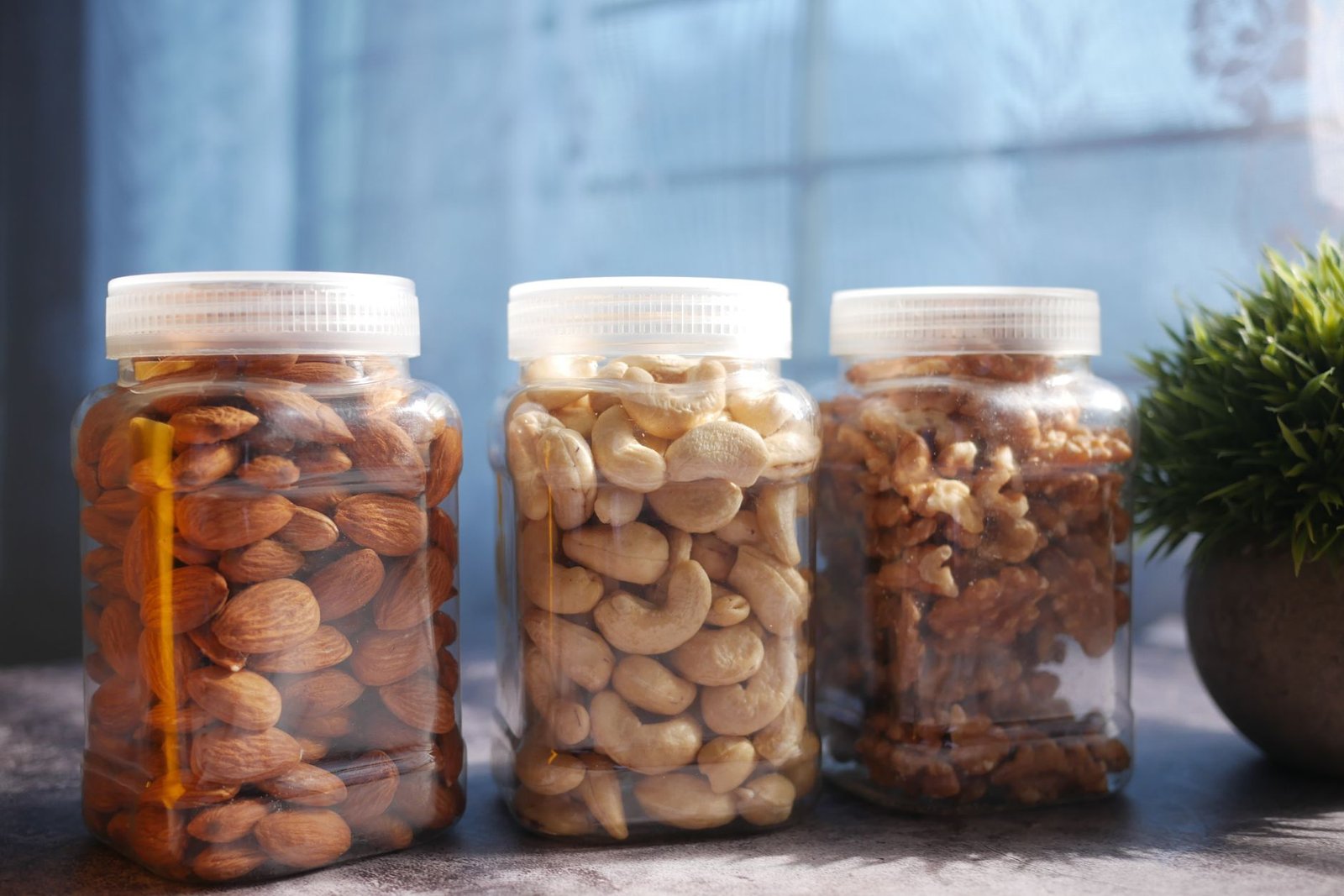 How to Store Nuts, Seeds and Dried Fruit for Maximum Freshness